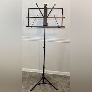 Peak SMS10 Collapsible Music Stand High Quality Portable 4 Clamping Levers Lyre